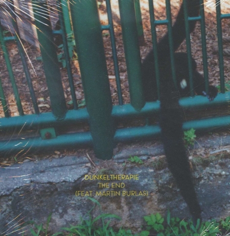 Dunkeltherapie feat. Martin Burlas - 