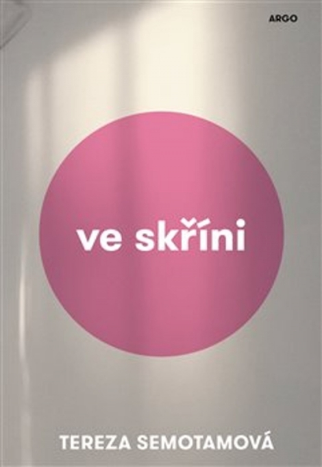 Ve skříni - 