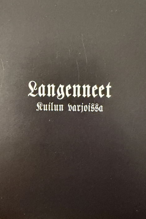 Langenneet ‎ - Kuilun Varjoissa (MC)